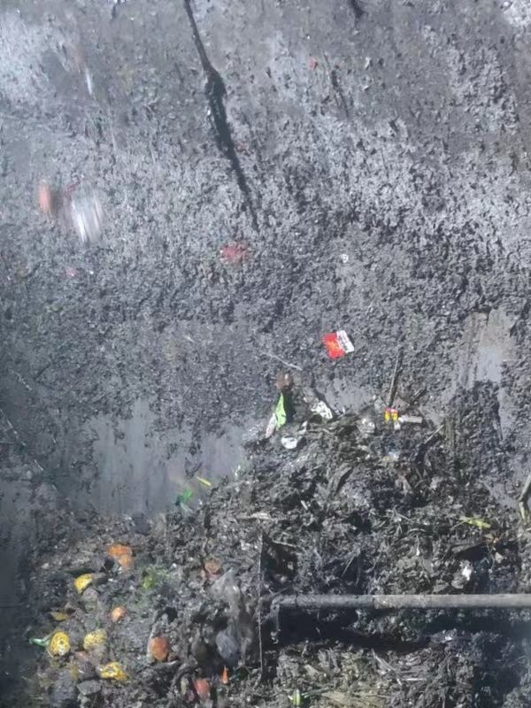 垣曲污水池清理